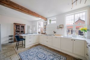 Breakfast Kitchen- click for photo gallery